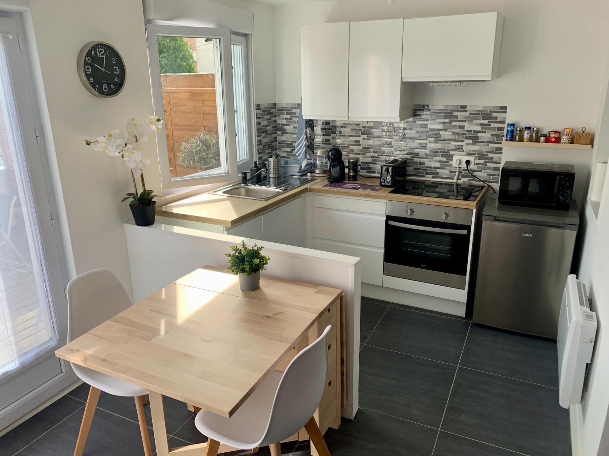 Apartamento 'studiocdg' Appartement, Roissy Airport, Parc Expositions, Arena Grand Paris, Disney, Asterix *